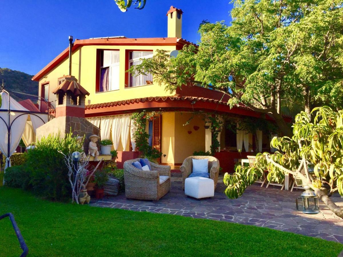 Casa Vacanze Richi&Michi Chia Villa Exterior foto